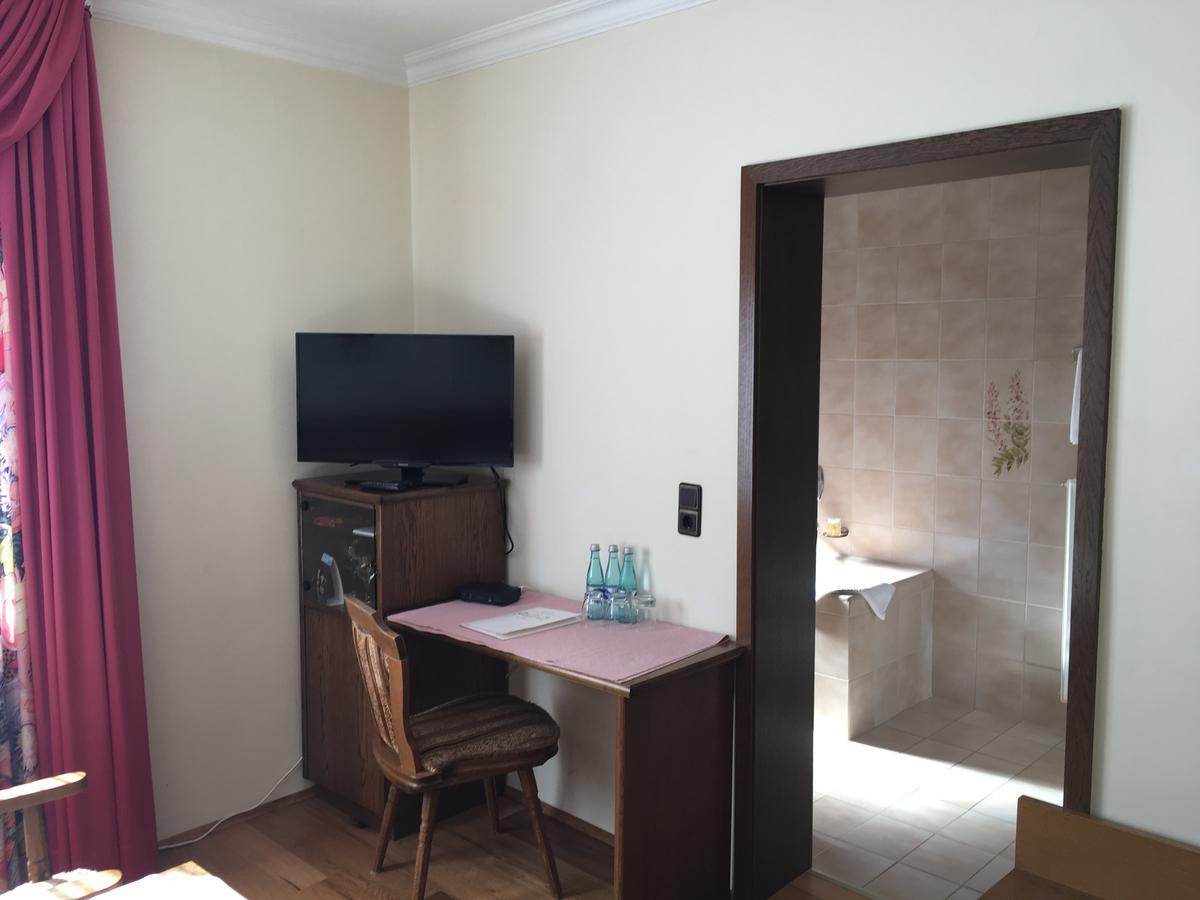 Gasthof Zur Sonne Winzenhohl Hoesbach Ngoại thất bức ảnh